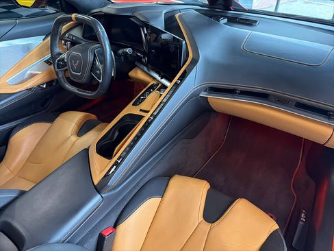 Used 2020 Chevrolet Corvette Stingray Premium Cpe w/ 3LT Preferred Equipment Group image 16