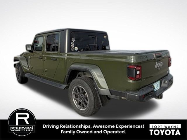 Used 2021 Jeep Gladiator Overland w/ Dual Top Group AWD/4WD image 4
