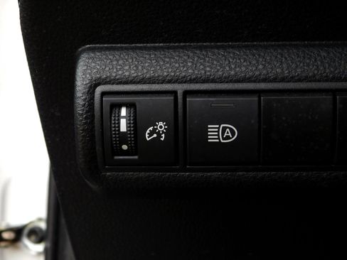 Used 2022 Toyota Corolla LE FWD image 20