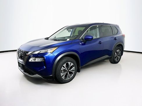 Used 2023 Nissan Rogue SV FWD image 3