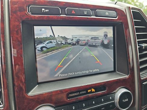 Used 2021 Ford Expedition XLT RWD image 29