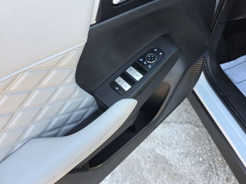 Used 2023 Mitsubishi Outlander SEL 40th Anniversary image 11