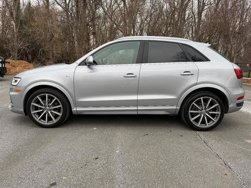 Used 2018 Audi Q3 2.0T Premium Plus w/ Premium Plus Package AWD/4WD image 13