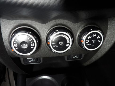 Used 2017 Mitsubishi Outlander Sport SE image 12