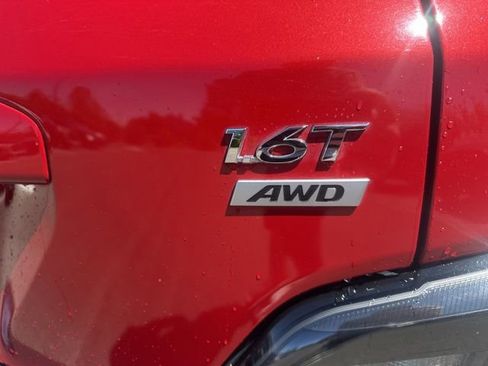 Used 2022 Hyundai Kona Limited AWD/4WD image 4
