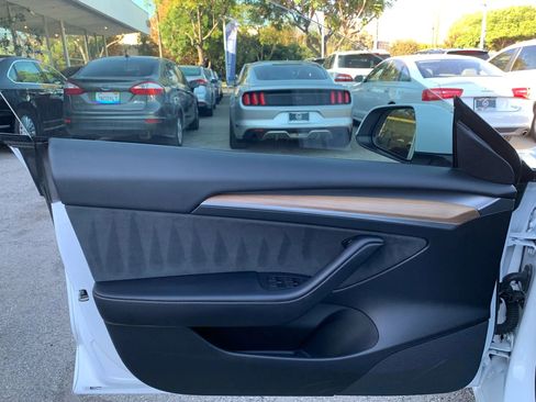 Used 2022 Tesla Model 3 Performance image 20