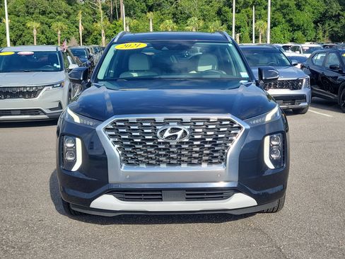 Used 2021 Hyundai Palisade Limited FWD image 2
