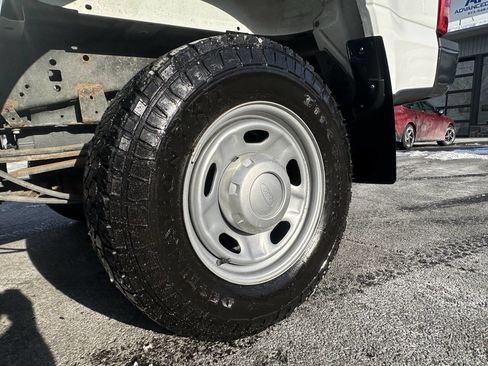 Used 2018 Ford F250 XL w/ Power Equipment Group image 17