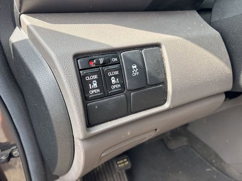 Used 2014 Honda Odyssey EX image 17