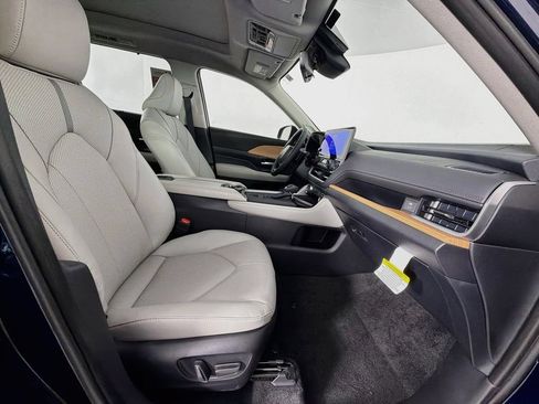 New 2026 Toyota Grand Highlander AWD image 29