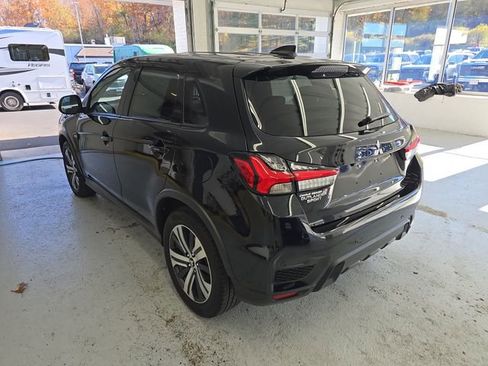 Used 2023 Mitsubishi Outlander Sport ES image 3