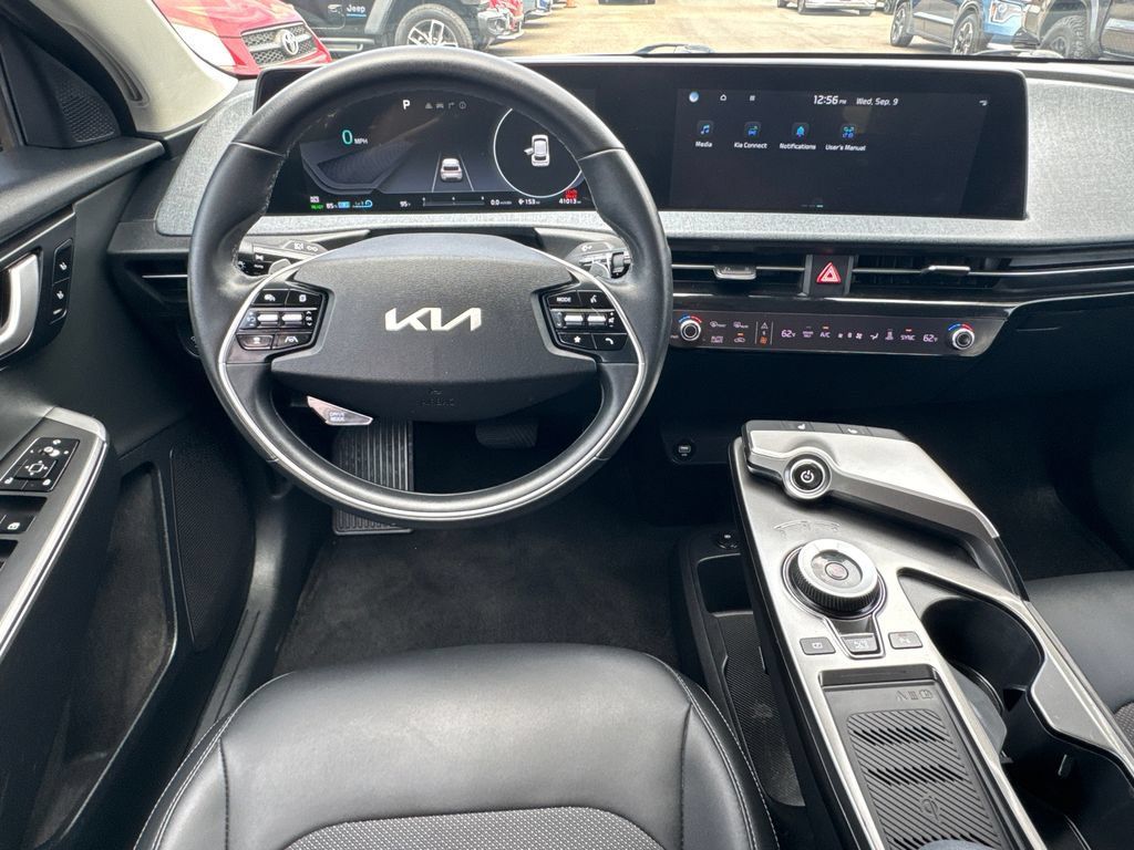 Used 2023 Kia EV6 Light RWD image 19