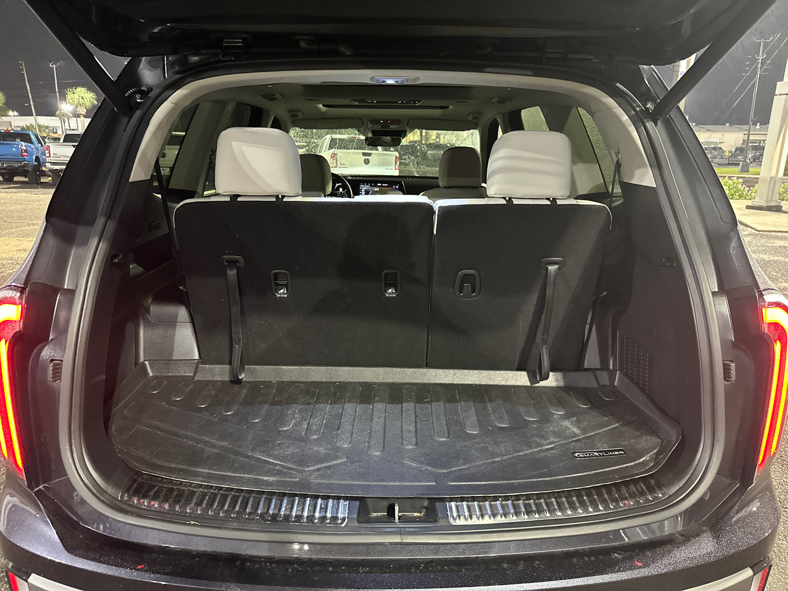 Used 2025 Kia Telluride SX FWD image 14