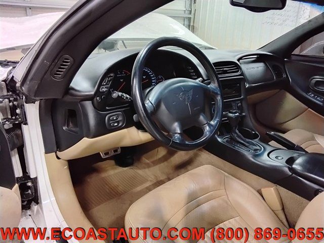 Used 2002 Chevrolet Corvette Coupe w/ Preferred Equipment Group2 RWD image 12