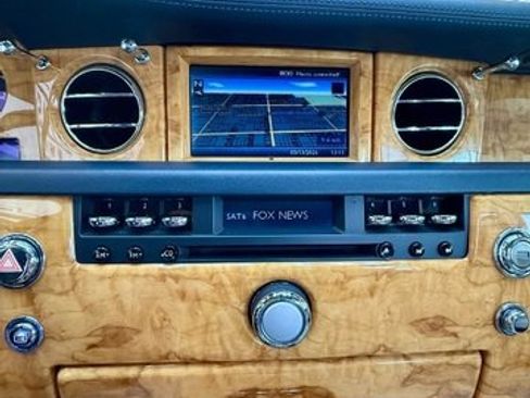 Used 2009 Rolls-Royce Phantom Sedan RWD image 32