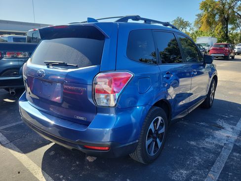 Used 2018 Subaru Forester 2.5i Premium image 5