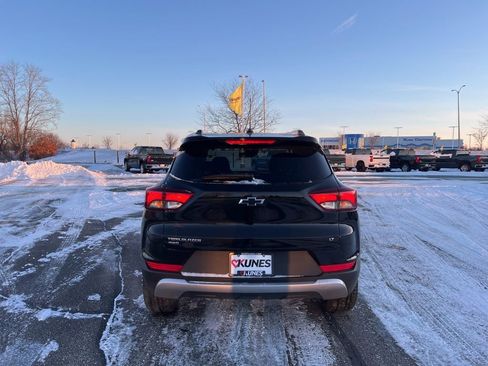 Used 2023 Chevrolet TrailBlazer LT w/ Convenience Package image 4
