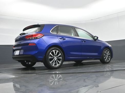 Used 2018 Hyundai Elantra GT image 50