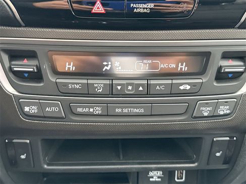 Used 2023 Honda Passport TrailSport image 17