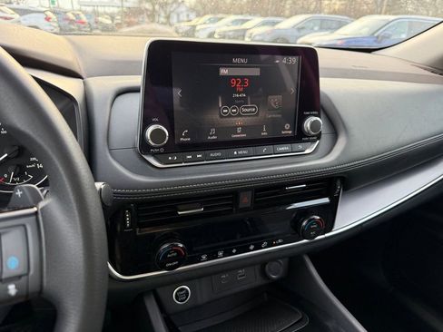 Certified 2021 Nissan Rogue SV image 19