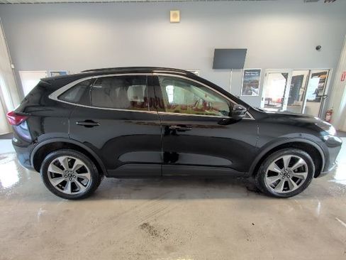 Certified 2023 Ford Escape Platinum image 6