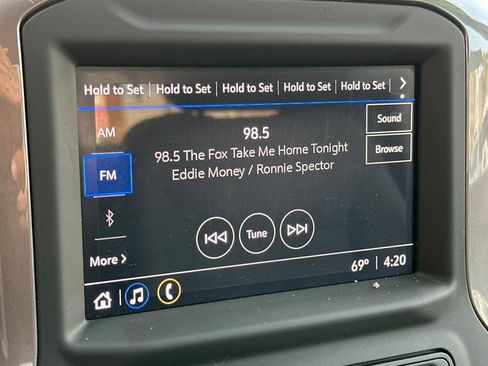 Certified 2023 GMC Sierra 1500 Pro w/ Convenience Package image 16