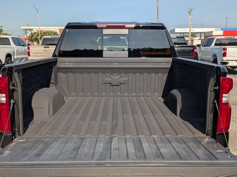 Used 2024 Chevrolet Silverado 1500 LTZ w/ LTZ Premium Package AWD/4WD image 32