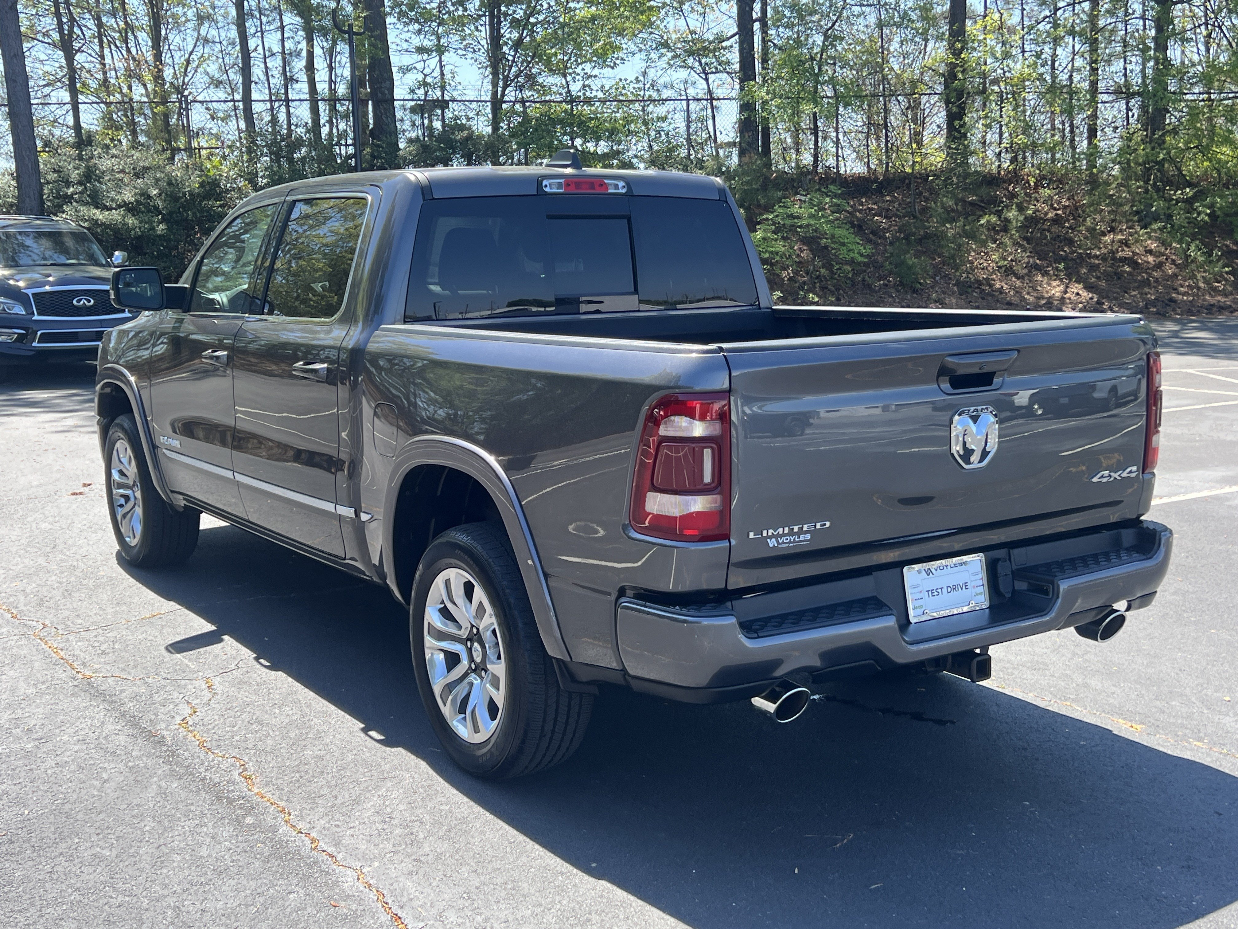 Used 2024 RAM 1500 Limited w/ Body Color Bumper Group AWD/4WD image 6