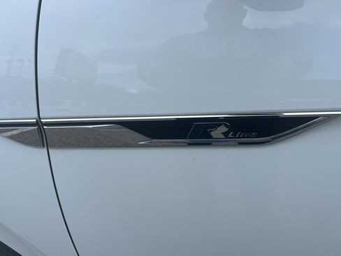 Used 2019 Volkswagen Atlas SEL R-Line image 8