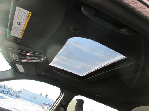 Used 2025 Jeep Grand Cherokee L Laredo w/ Luxury Tech Group I image 25