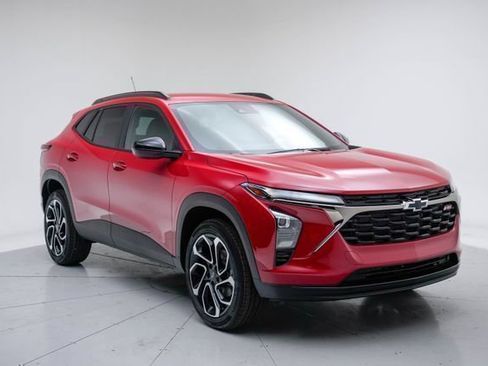 New 2026 Chevrolet Trax RS w/ Driver Confidence Package FWD image 1