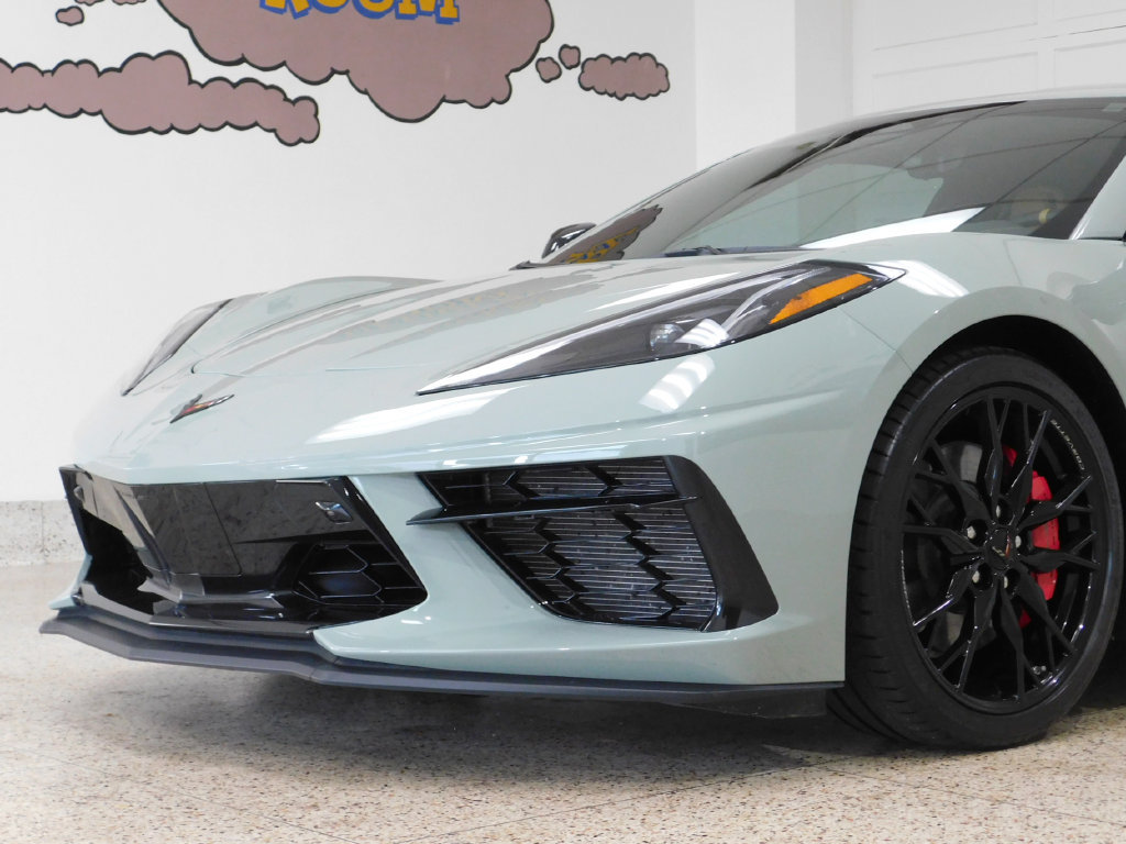 Used 2024 Chevrolet Corvette Stingray Preferred Cpe w/ Z51 Performance Package RWD image 17