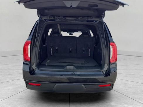 Used 2024 GMC Yukon XL SLE w/ Gmc Pro Safety Plus Package AWD/4WD image 13