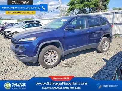 Used 2014 Jeep Cherokee Latitude w/ Comfort/Convenience Group