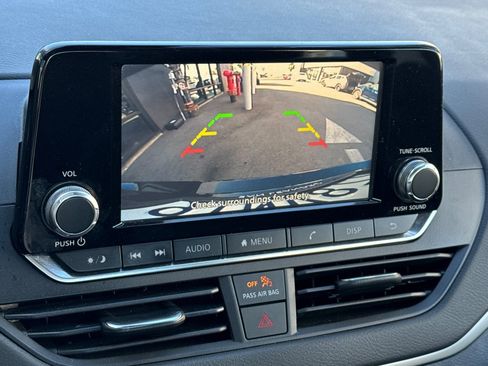 Used 2022 Nissan Altima 2.5 S image 19