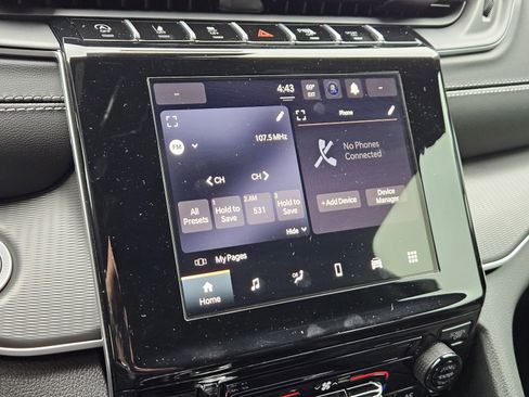 New 2025 Jeep Grand Cherokee L Laredo image 19