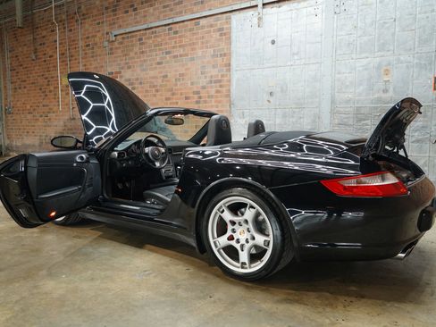 Used 2006 Porsche 911 Carrera 4S image 36