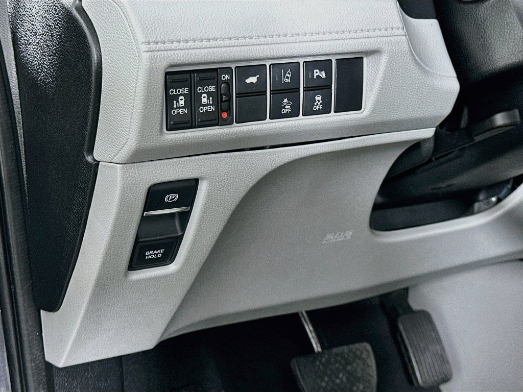 Used 2020 Honda Odyssey Elite image 10