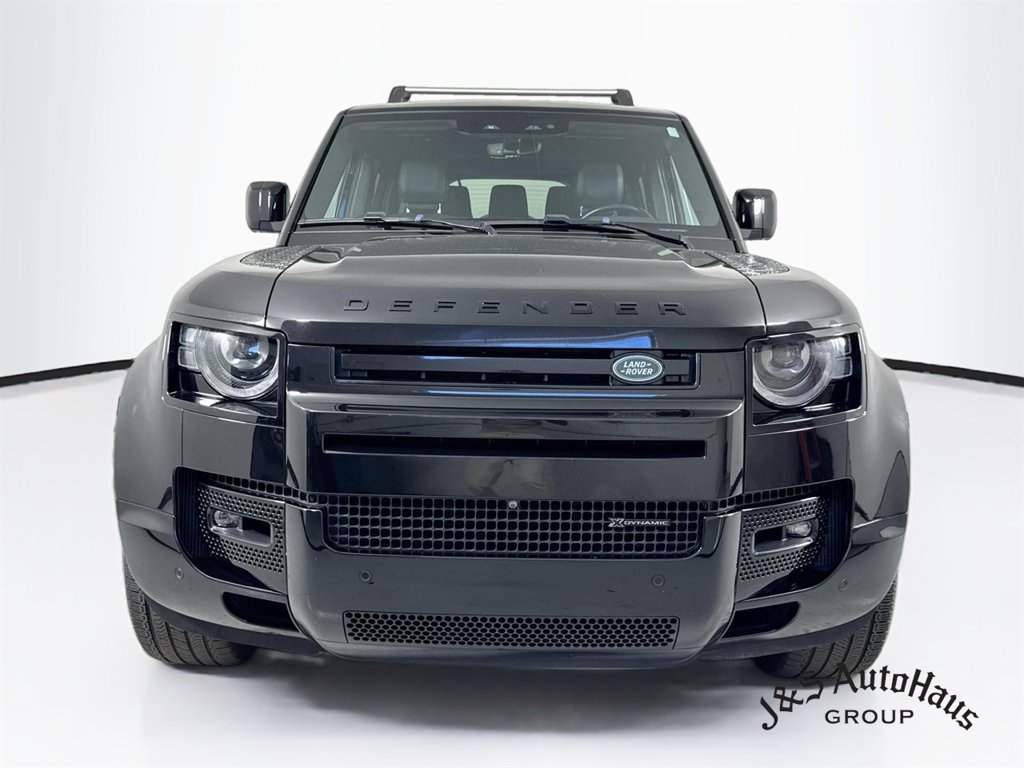 Used 2023 Land Rover Defender 130 X-Dynamic SE AWD/4WD image 2