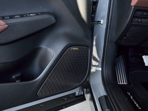 New 2026 Mitsubishi Outlander SEL FWD image 23