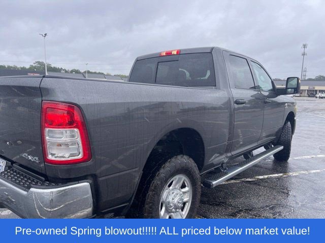 Used 2024 RAM 2500 Tradesman w/ Chrome Appearance Group AWD/4WD image 4