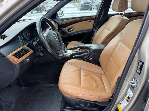 Used 2009 BMW 528i xDrive Sedan image 11