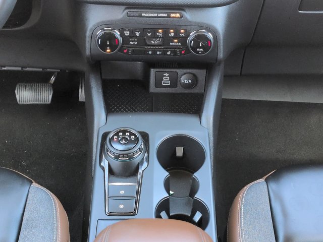 Used 2024 Ford Bronco Sport Outer Banks AWD/4WD image 19