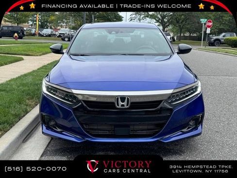 Used 2022 Honda Accord Sport image 2