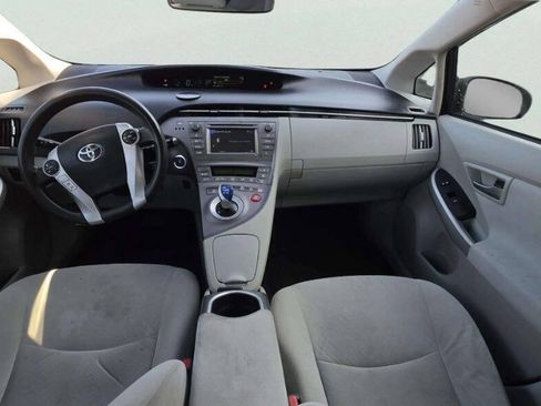 Used 2014 Toyota Prius Two FWD image 8