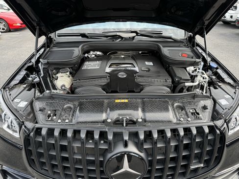 Used 2024 Mercedes-Benz GLS 63 AMG 4MATIC image 35