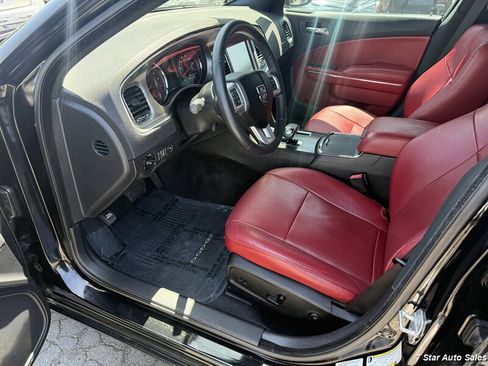 Used 2013 Dodge Charger SXT Plus RWD image 10