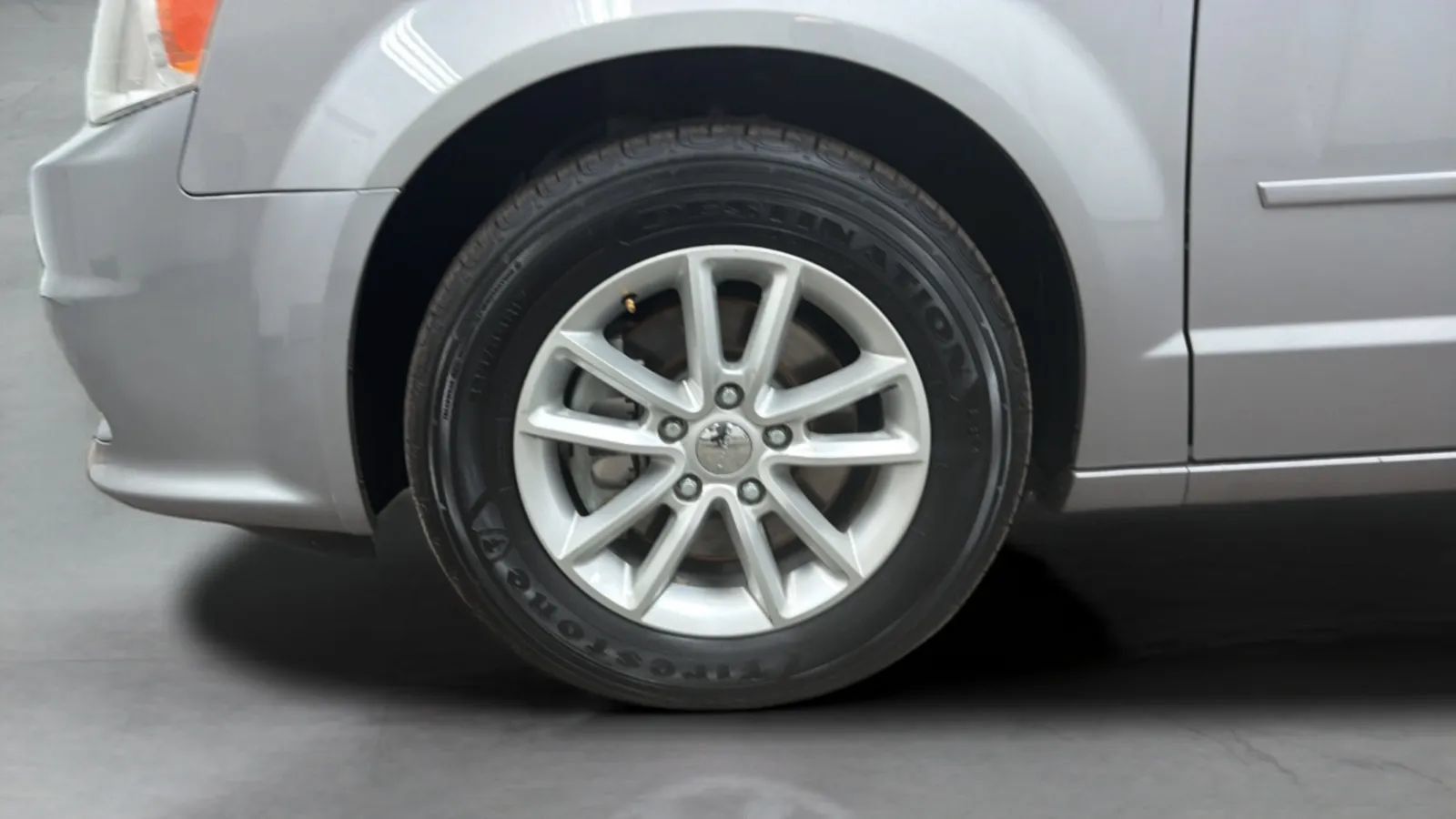 Used 2014 Dodge Grand Caravan SXT FWD image 26