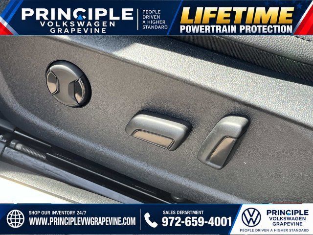 Used 2023 Volkswagen Arteon SE w/ Arteon MDO Package FWD image 13
