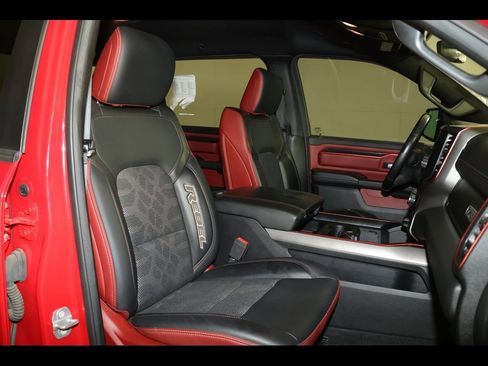 Used 2019 RAM 1500 Rebel image 29